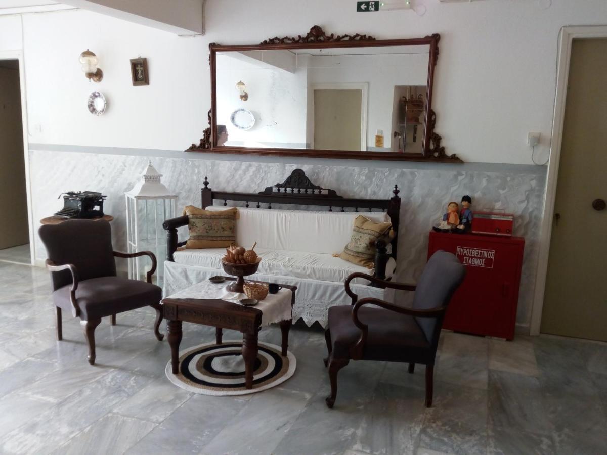 Agnes Rooms Kini Exterior photo
