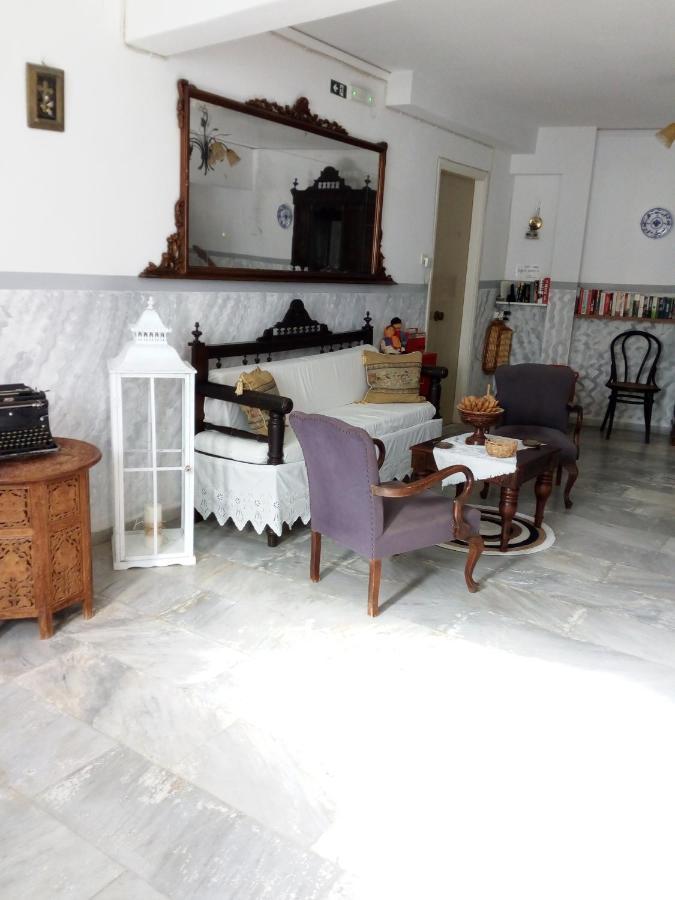 Agnes Rooms Kini Exterior photo