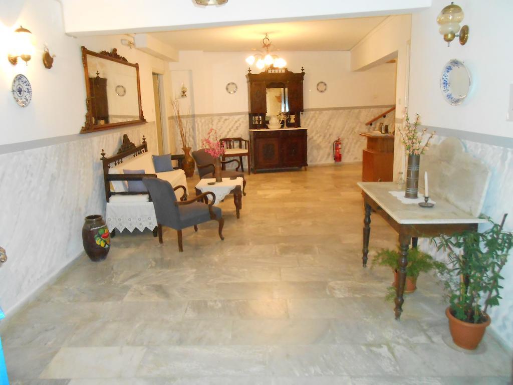 Agnes Rooms Kini Exterior photo